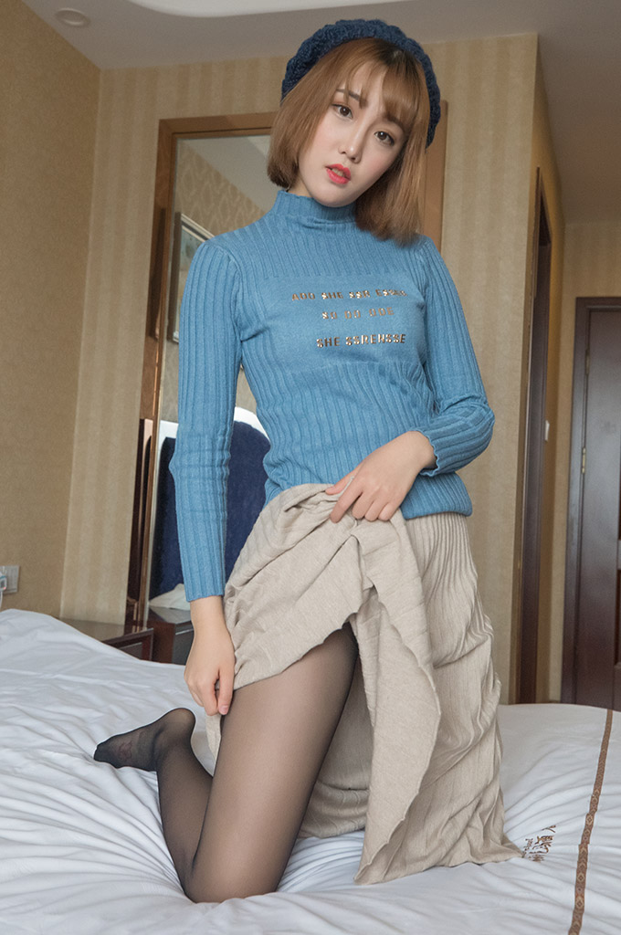 图片[4]-B006-短袜和黑丝玉足-爱丝时刻