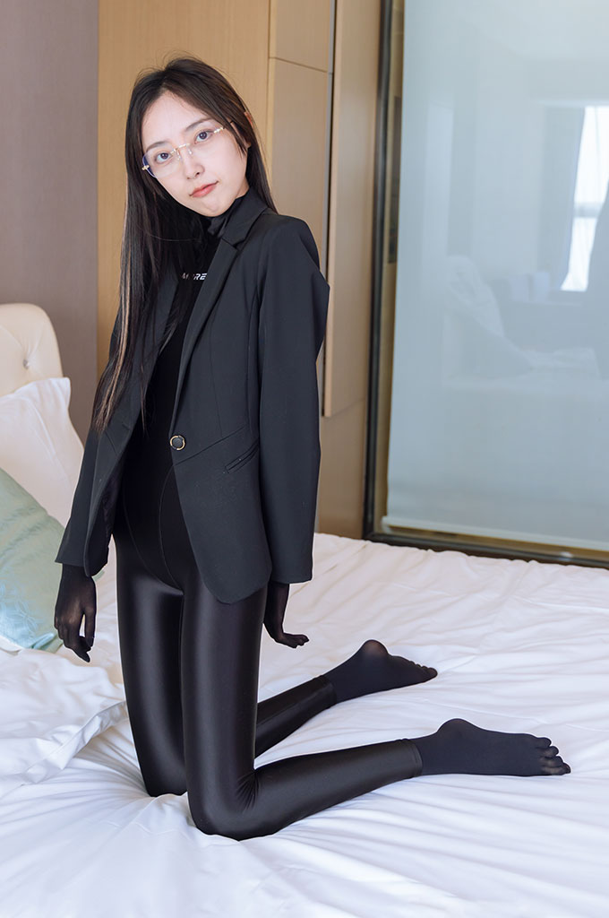 图片[4]-W023-长靴、五指袜黑丝、裤里丝、连体服-爱丝时刻