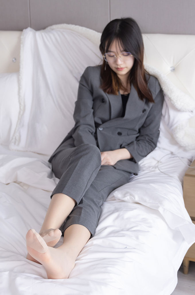 图片[3]-W025-高跟鞋、肉丝、ol风-爱丝时刻