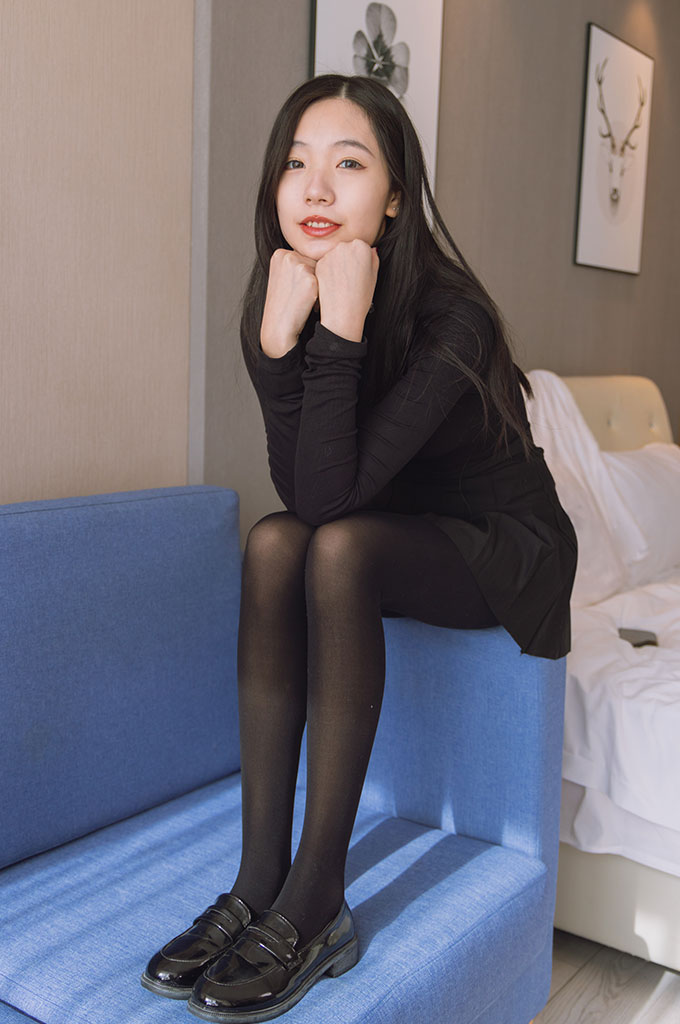 图片[4]-W030-黑皮鞋、厚黑丝-爱丝时刻