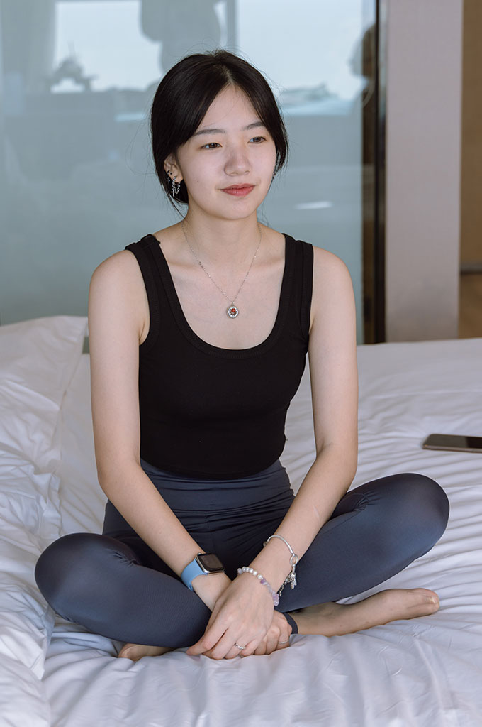 图片[1]-W045-运动鞋、肉丝、瑜伽裤裤里丝-爱丝时刻