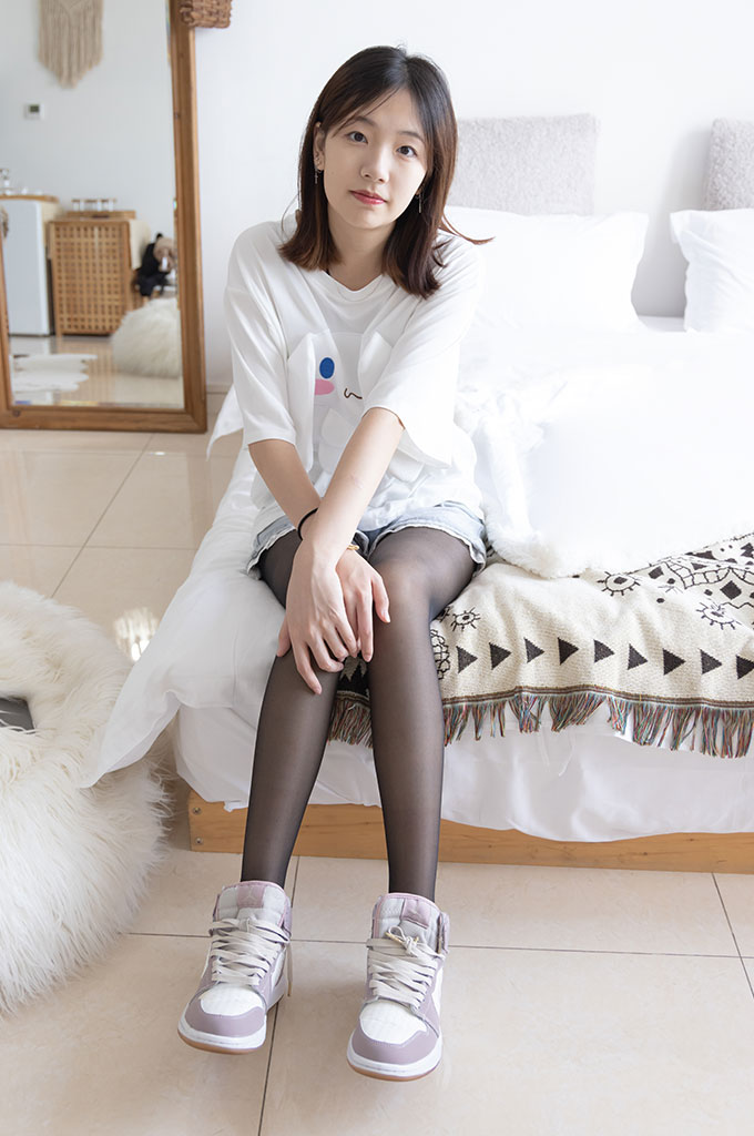 图片[4]-W055-运动鞋、黑丝丝袜（脚尖加固）-爱丝时刻