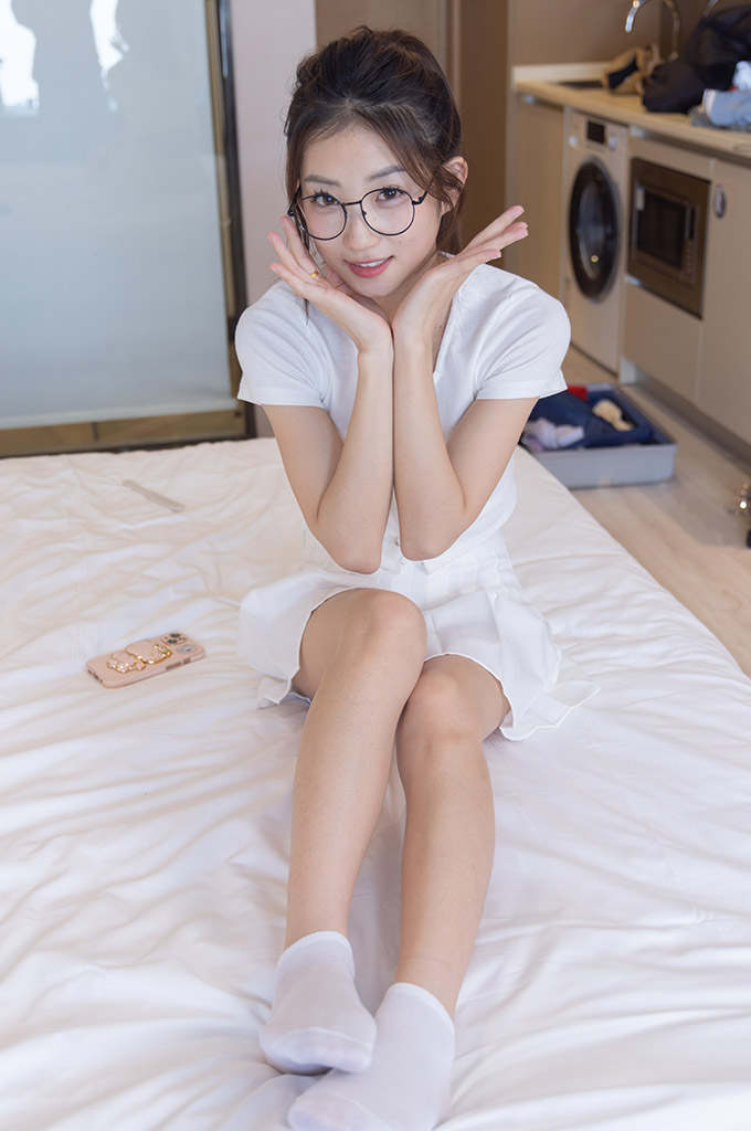 图片[2]-W075-贝壳头板鞋、白棉袜-爱丝时刻