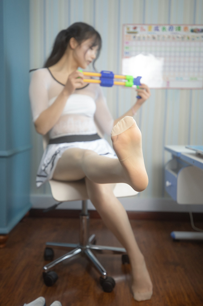 图片[3]-B087-肉丝双马尾帆布鞋女孩-爱丝时刻