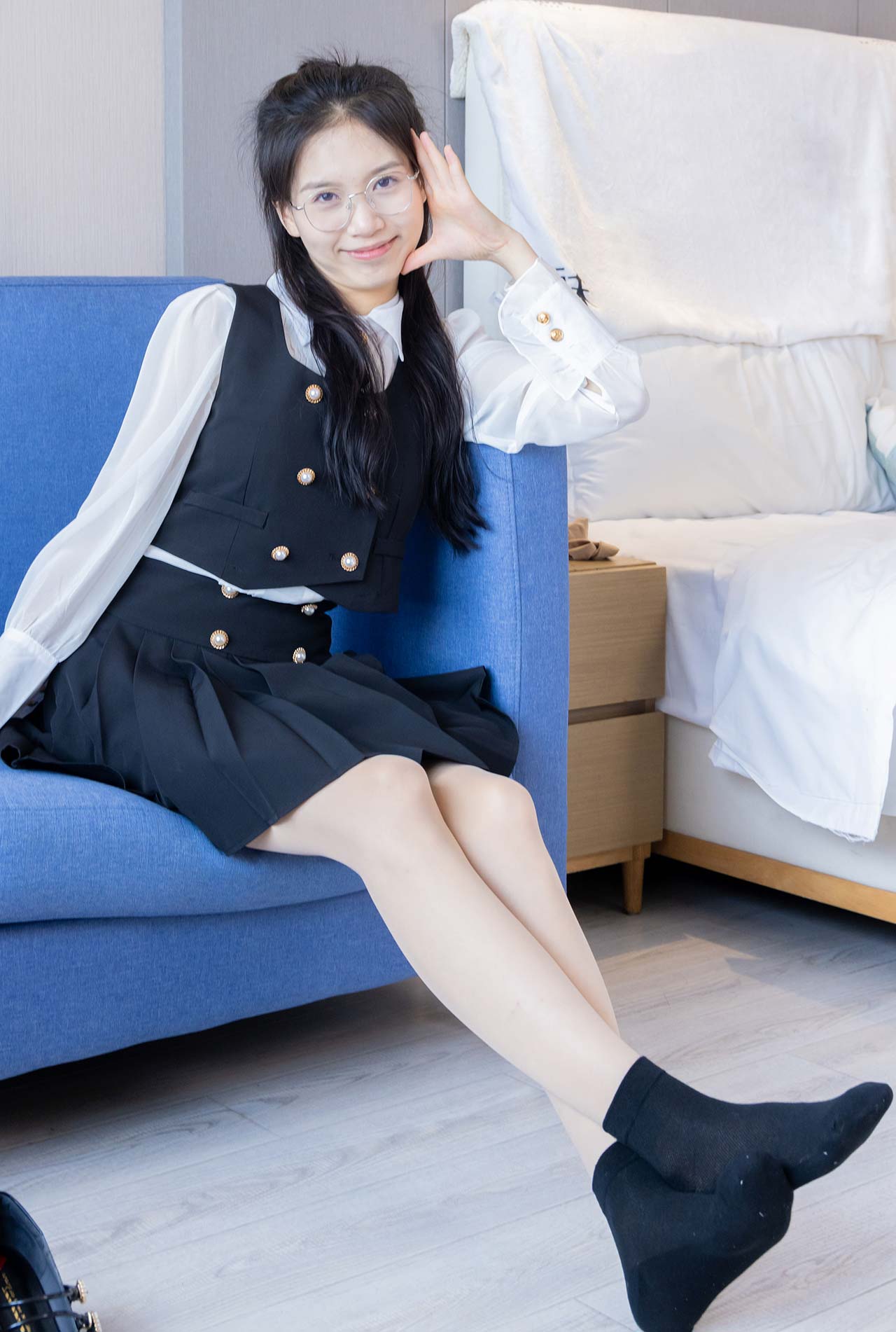 图片[3]-W166-高跟鞋、板鞋、黑棉袜、粉棉袜、油亮肉丝-爱丝时刻