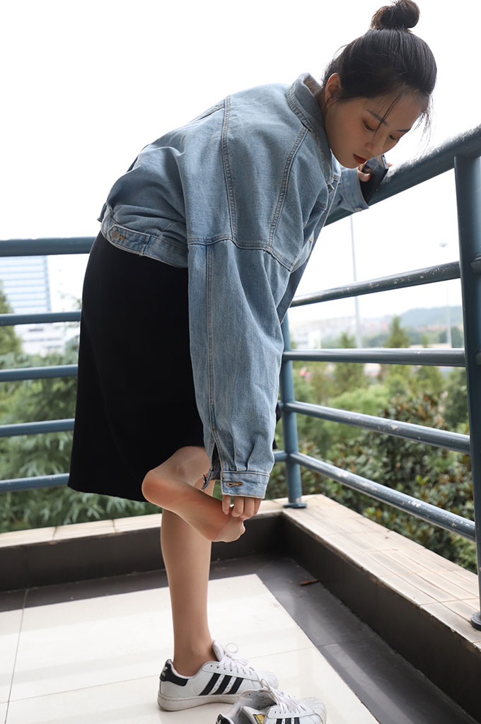 图片[4]-D026-爱穿肉丝的学姐-爱丝时刻