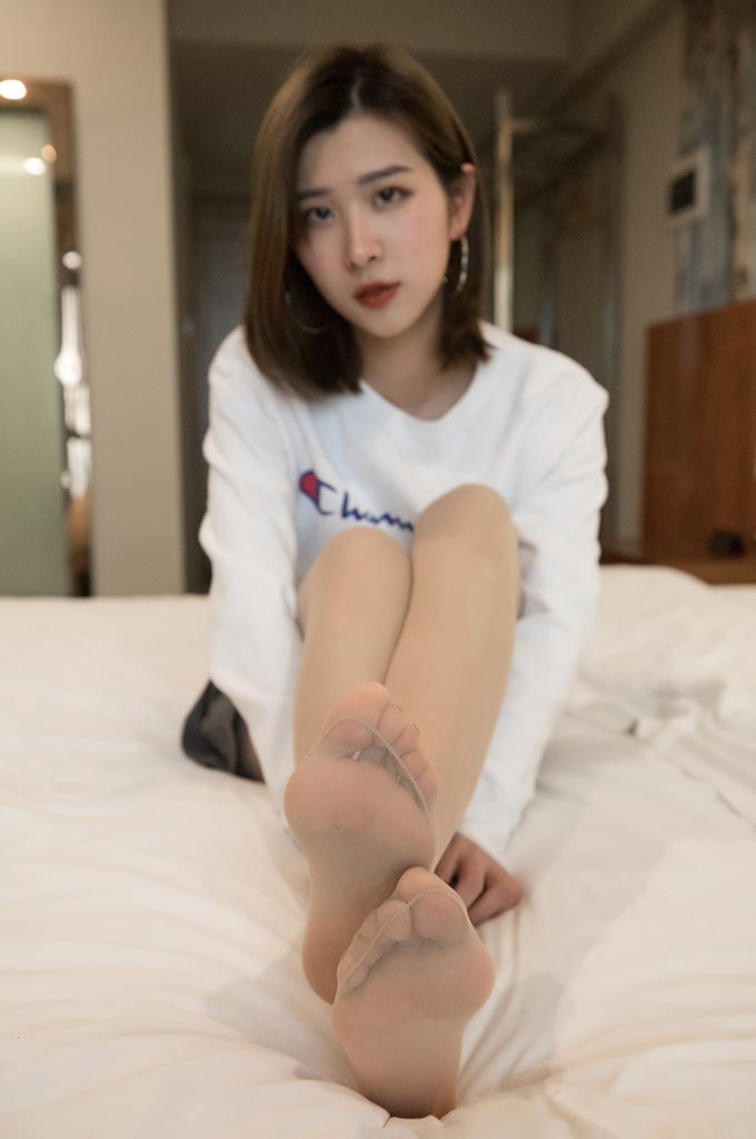 B154-丝袜美脚-爱丝时刻