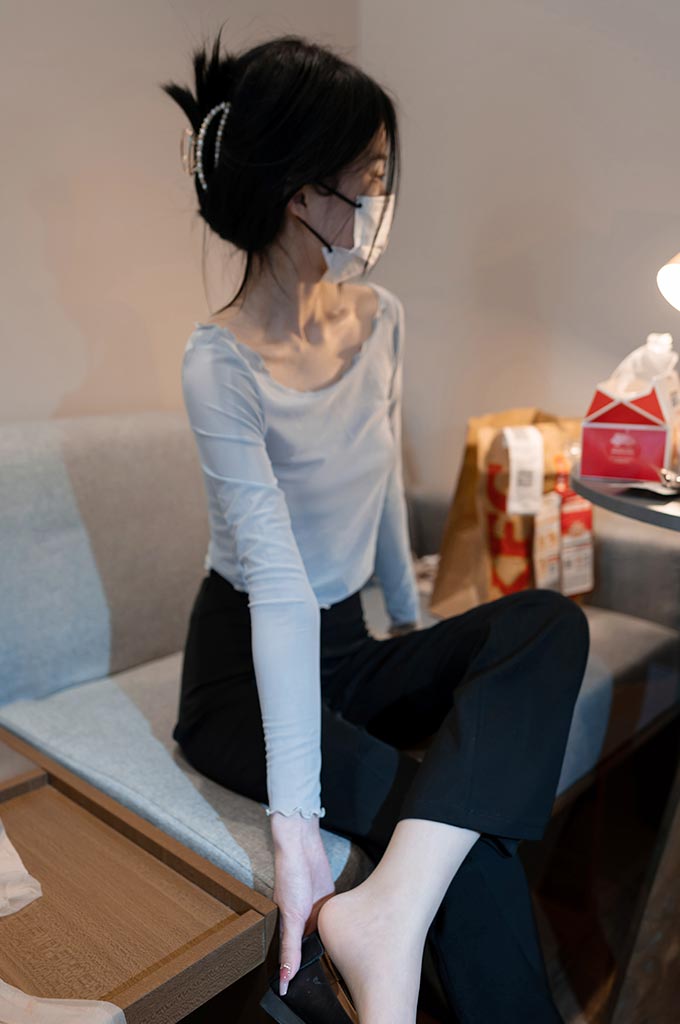 A116-露肩一字杉-爱丝时刻